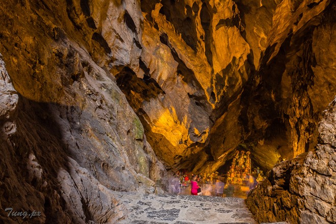 La grotte de Huong Tich